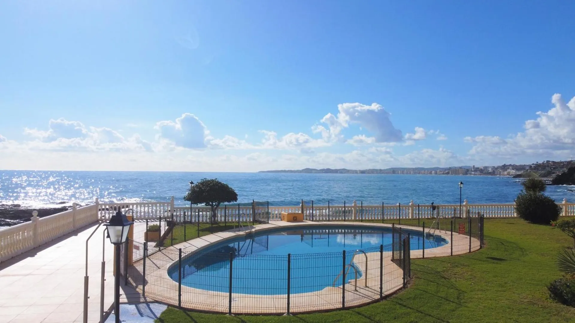 Apartment Torremuelle Paradise Sun & Beach By Casa Del Sol Hr Benalmadena